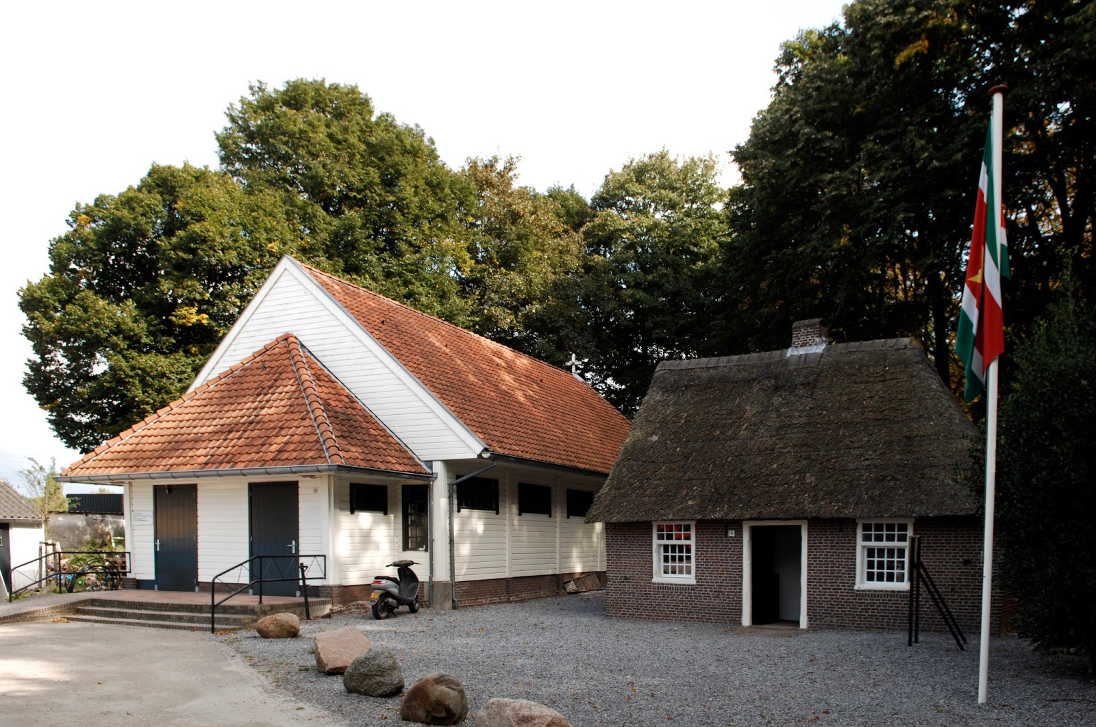 Kapel en huisje Peerke Donders