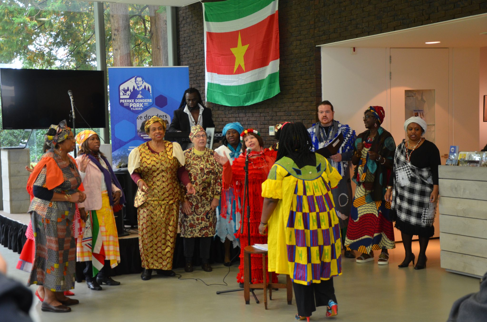 Surinaams Festival een succes Peerke Donders Park Surinaams Festival een succes Peerke Donders Park